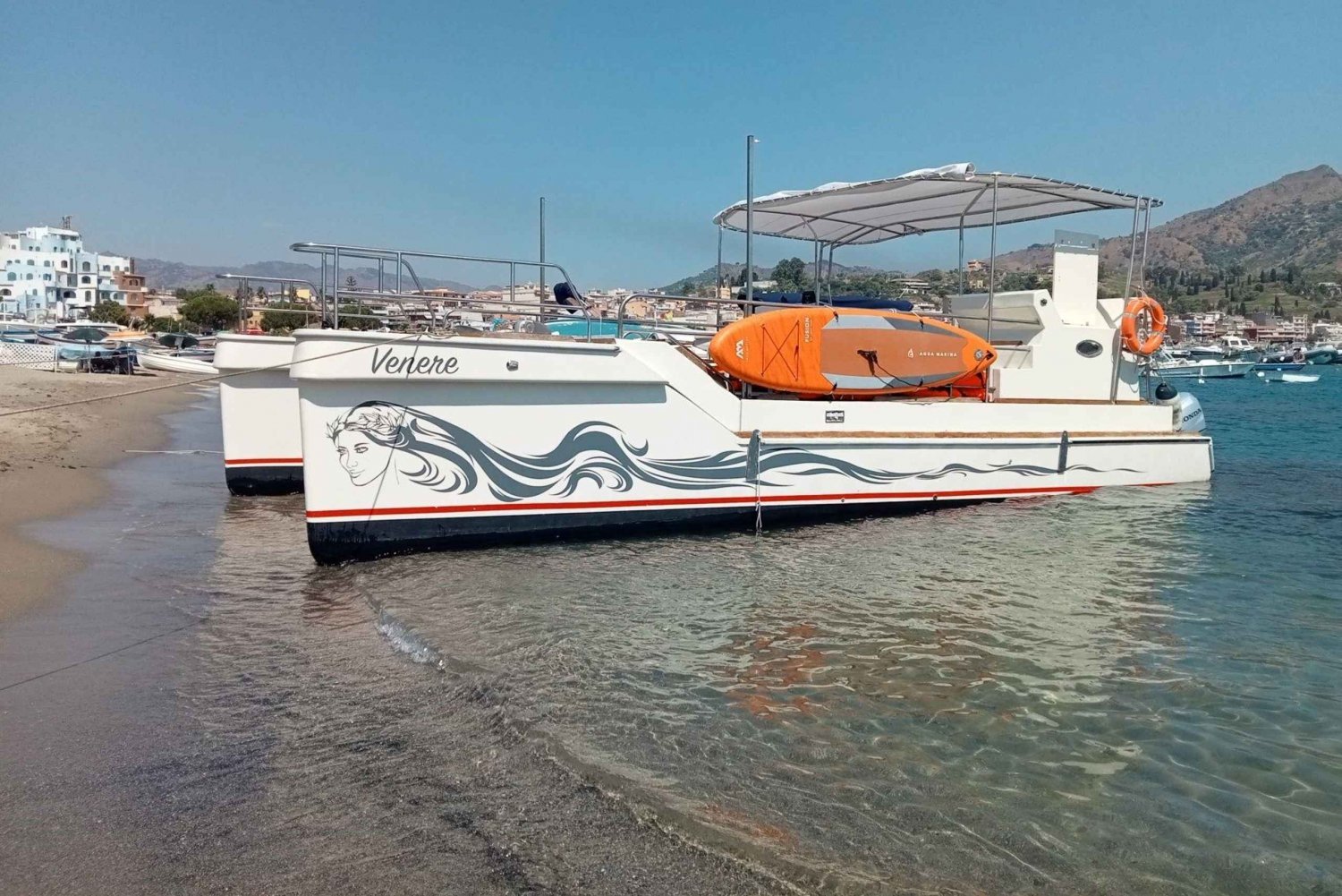Taormina: BOAT PARTY IN CATAMARANO NELLA BAIA DI TAORMINA
