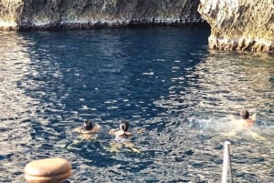 Taormina Coast : Isola Bella and Grottos Tour with aperitif