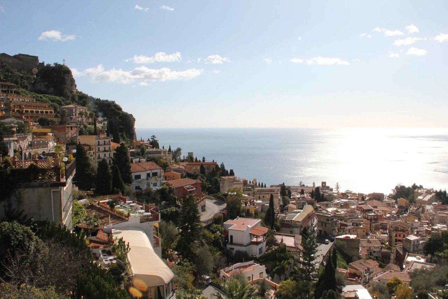 Taormina: Full Meal & Drinks Walking Food Tour