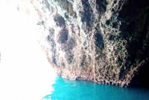 Taormina: Isola Bella Boat Tour with Prosecco Onboard