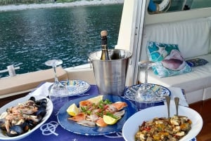 Taormine : tour en bateau de l'Isola Bella avec Prosecco à bord