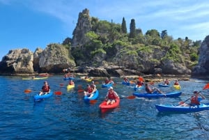 Taormina: Kajakkutflukt med guide til Isola Bella