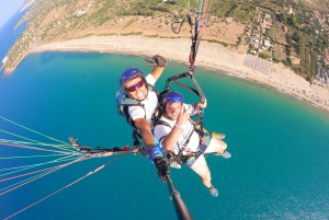 Taormina: Paragliding-tur med instruktør og GoPro-video