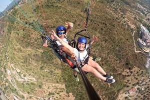 Taormina: Paragliding-tur med instruktør og GoPro-video