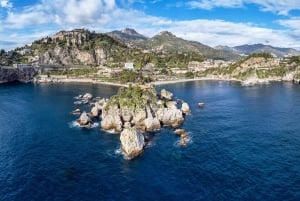 Taormina: Private Speedboat Tour with Snacks and Swim Stop