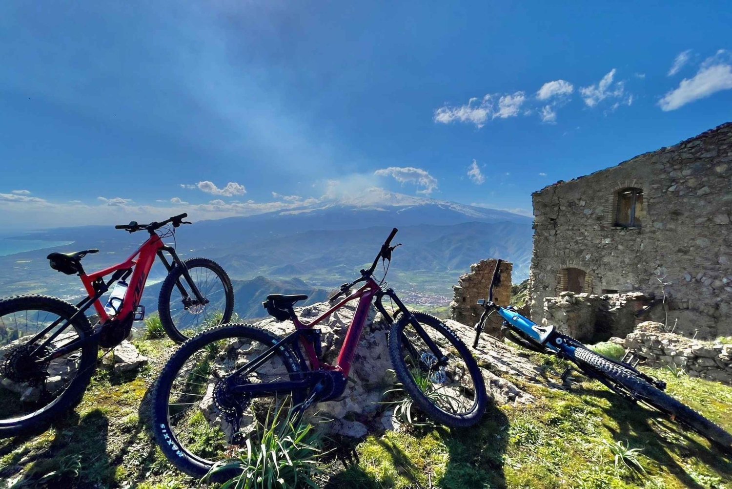 Taormina: Private E-Bike Tour with Alcantara Gorges