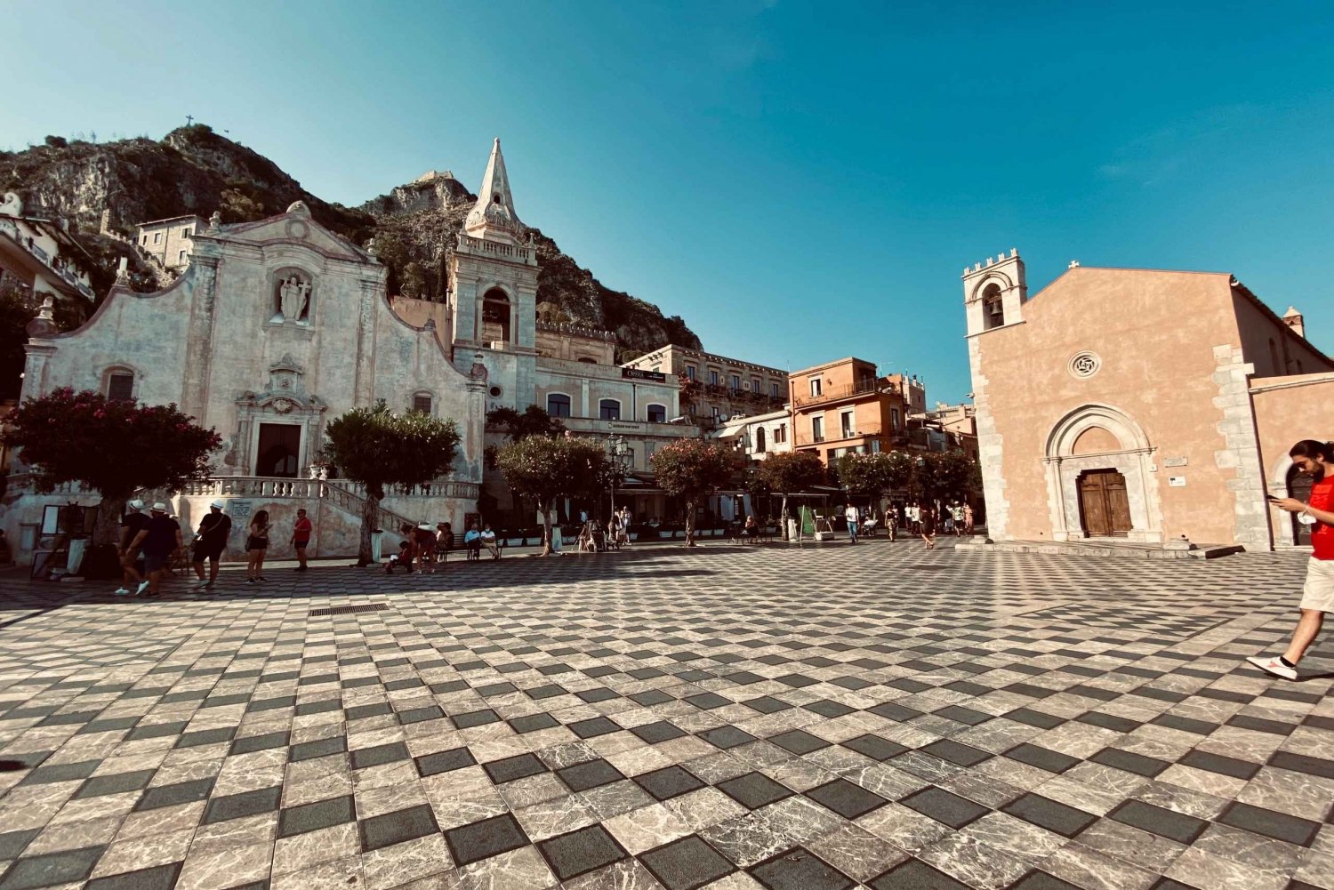 Taormina: Traslado de ida y vuelta desde Mesina