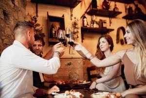 Taormina: Shared or Private Food & Wine Walking Tour