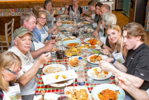 Taormina: lezione di cucina siciliana e tour del mercato