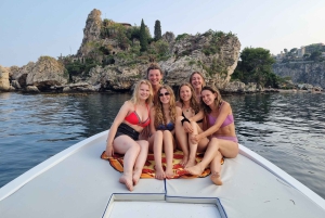 Taormine : sortie en bateau au coucher du soleil avec apéritif