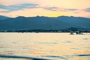 Taormina: Bootstour bei Sonnenuntergang mit Delfinbeobachtung