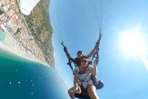 Taormina: voo duplo de parapente com fotos e vídeo