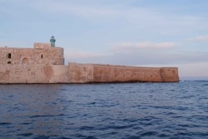 Tour in barca dell'isola di Ortigia e delle grotte marine
