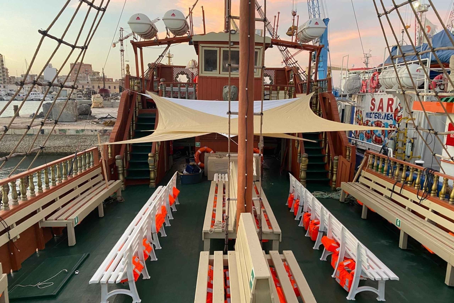 Tur med Galeone Sultan: Zingaro-reservatet och Scopellos klippor