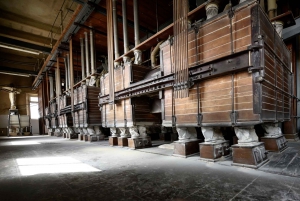 Tradition and taste: tour of Caltagirone's historic mill