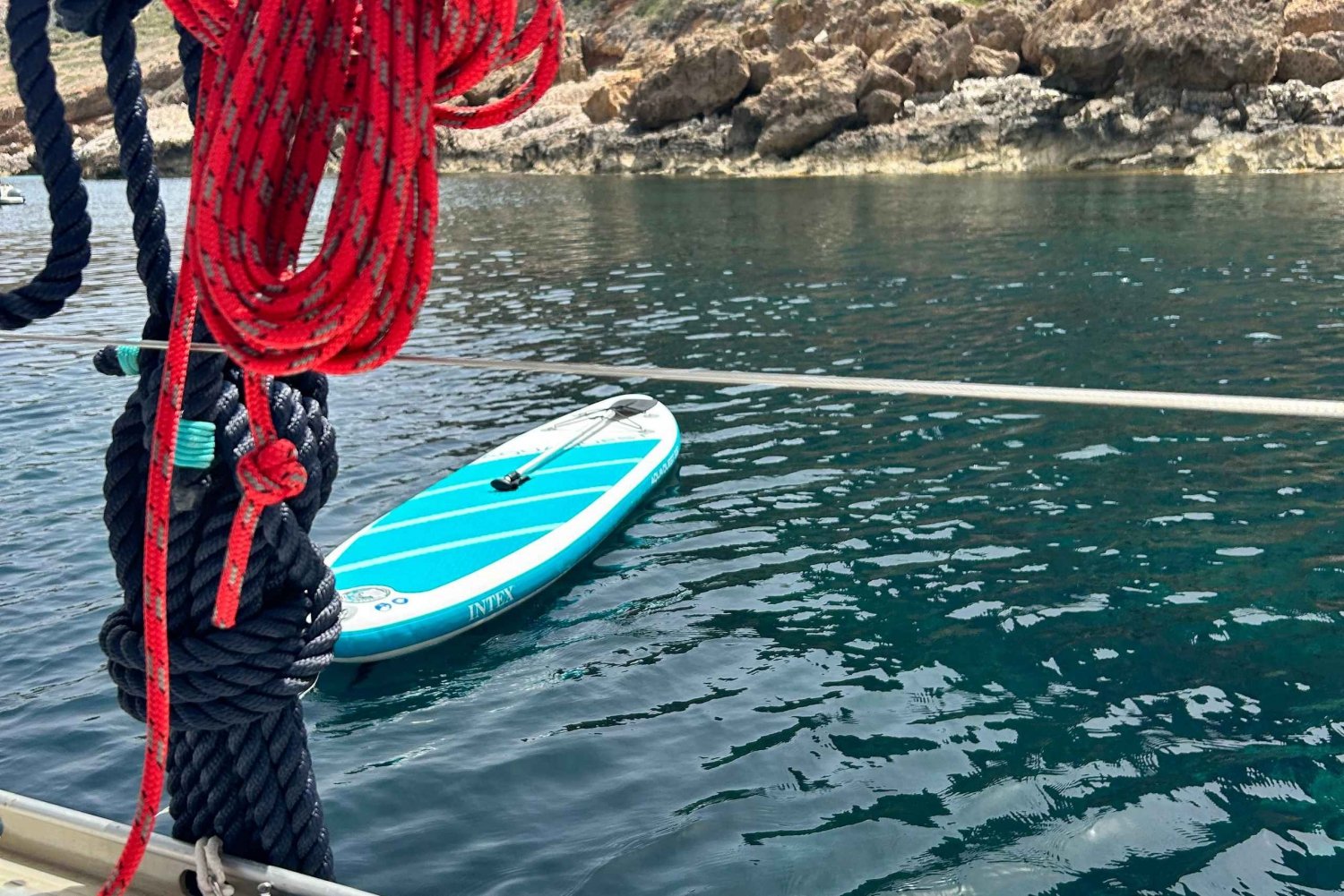 トラーパニ発エガディ諸島セーリングツアー(船上ランチ付き