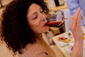 Wine tasting in Catania Historic center