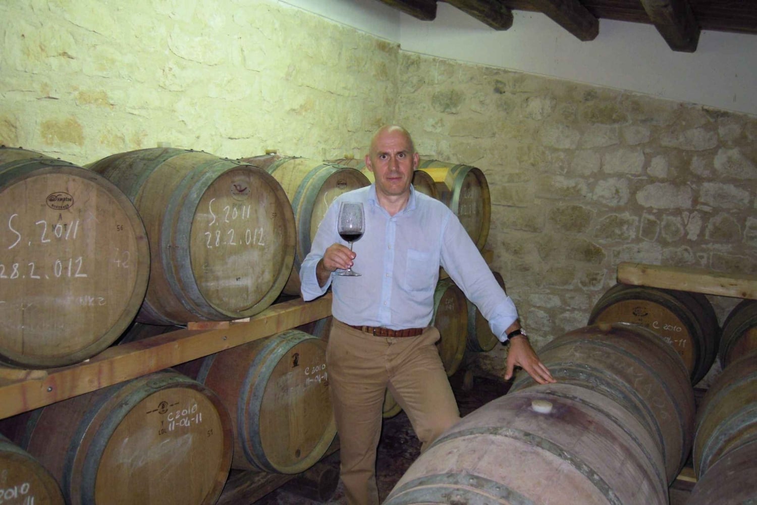 ラグーサ近郊のワイナリーツアー＆ワインと地元料理の試食をお楽しみください