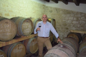 ラグーサ近郊のワイナリーツアー＆ワインと地元料理の試食をお楽しみください