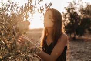 Wycieczka do winnicy w Marsali z degustacją win i lokalnych produktów.