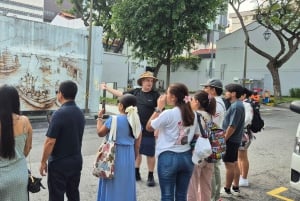 4 hour Chinatown, Civic District to Marina Bay Walking Tour