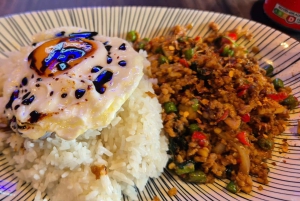 5-Hour Insider Tour: Hidden Gems, Flavors & Heritage