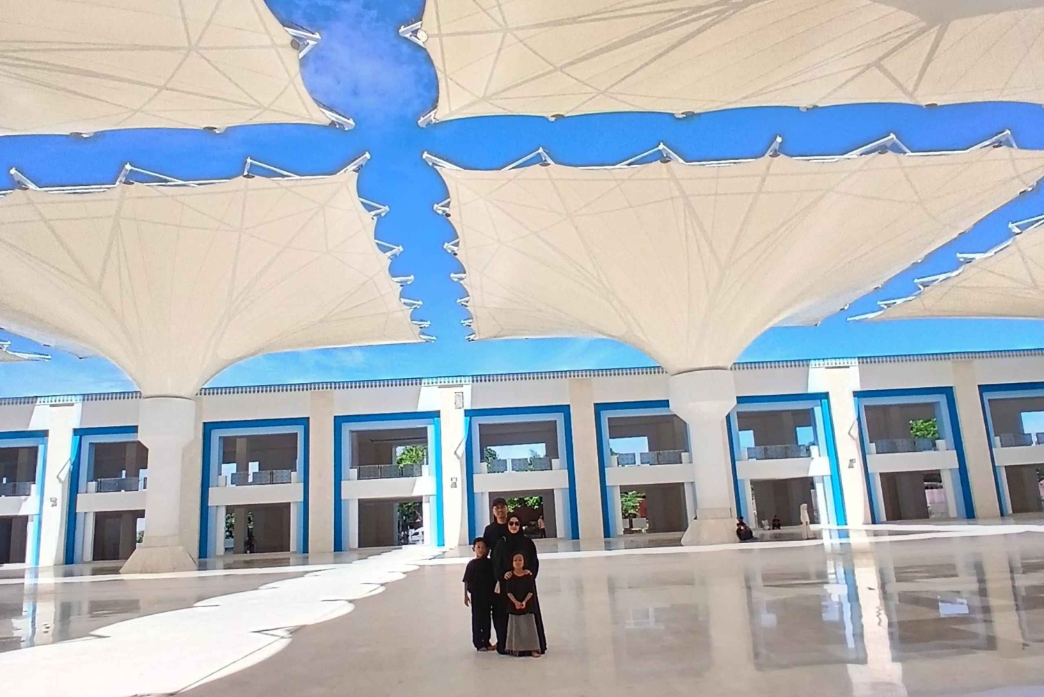 Muslimvänlig tur i Batam med biljett till Singapore och lunch