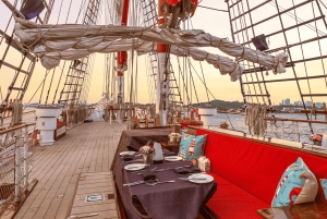 Ontbijt Cruise aan boord van een Tall Ship Royal Albatross