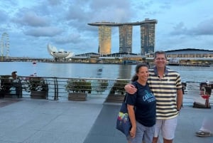 Chinatown Food Tour, River Cruise & 2 top-visit Light Shows