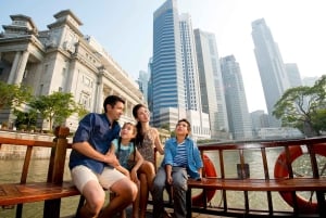 Clarke Quay Heritage Walk with Singapore River Cruise