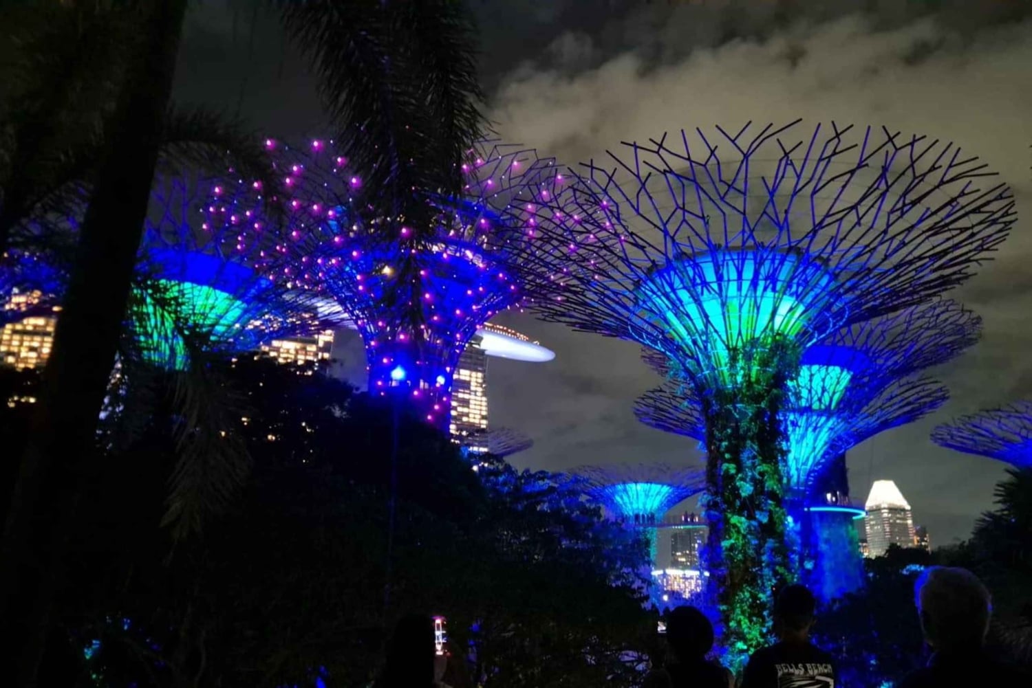 Glow with the Flow: l'esperienza del fiume illuminato di Singapore