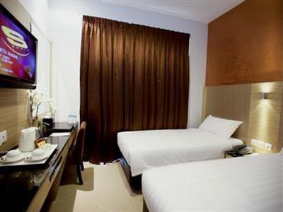 Parc Sovereign Hotel