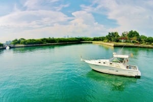 Private 34ft Yacht Charter to Lazarus Island