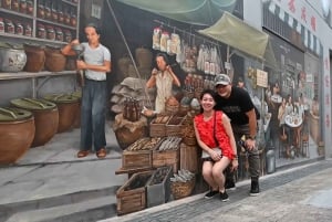 Private Chinatown Heritage Tour with Best 8 Local Tastings