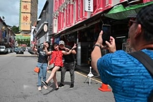 Private Chinatown Heritage Tour with Best 8 Local Tastings