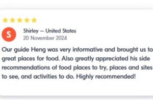 Assaporare Singapore: Un viaggio culturale nel cibo di strada