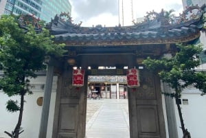 Assaporare Singapore: Un viaggio culturale nel cibo di strada