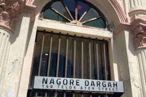 Assaporare Singapore: Un viaggio culturale nel cibo di strada