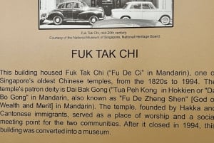 Tour nocturno con firma: Paseo por el puerto deportivo con degustación de comida