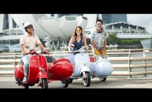 Singapore: Kampong Glam & Civic District Vespa Sidecar Ride