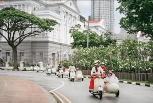 Singapore: Kampong Glam & Civic District Vespa Sidecar Ride