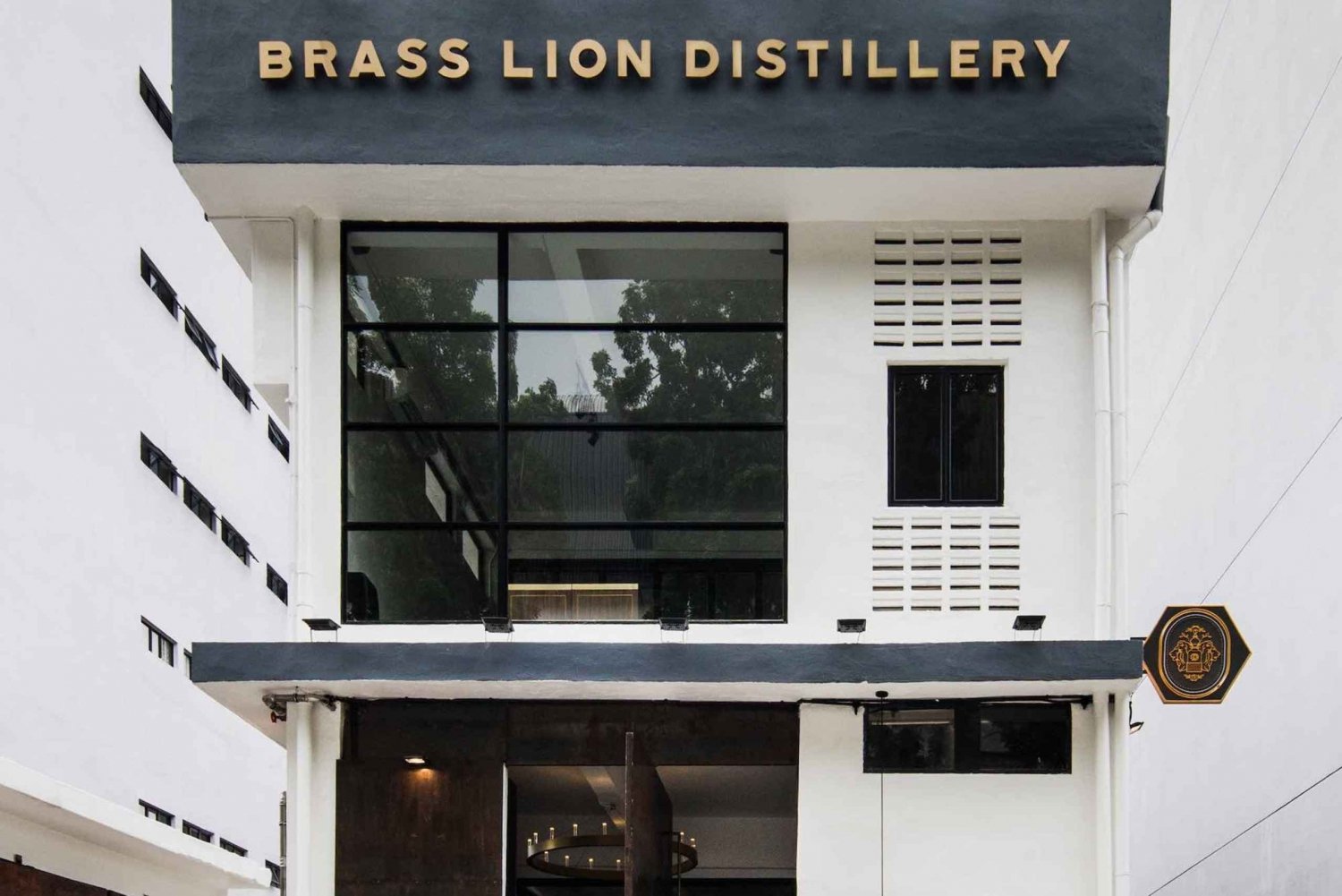 Singapore: Brass Lion Guided Gin Tasting Experience Ticket