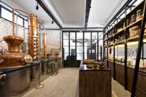 Singapore: Brass Lion Guided Gin Tasting Experience Ticket