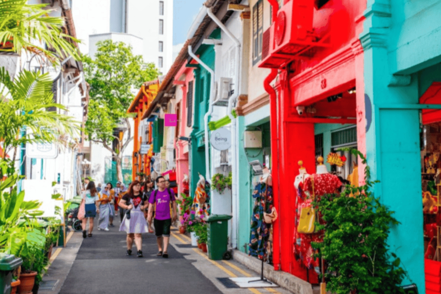 Singapore: Bugis & Kampong Glam Walking Tour with Snacks