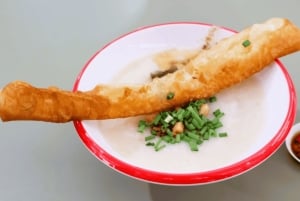 Singapore: Bugis & Kampong Glam Walking Tour with Snacks