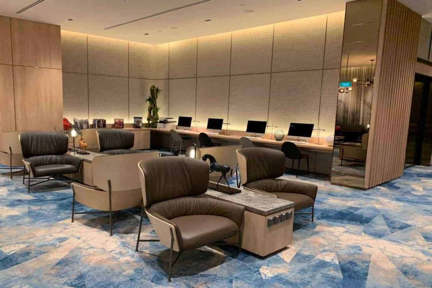 Singapore: Changi Lounge Access at Jewel Changi Airport
