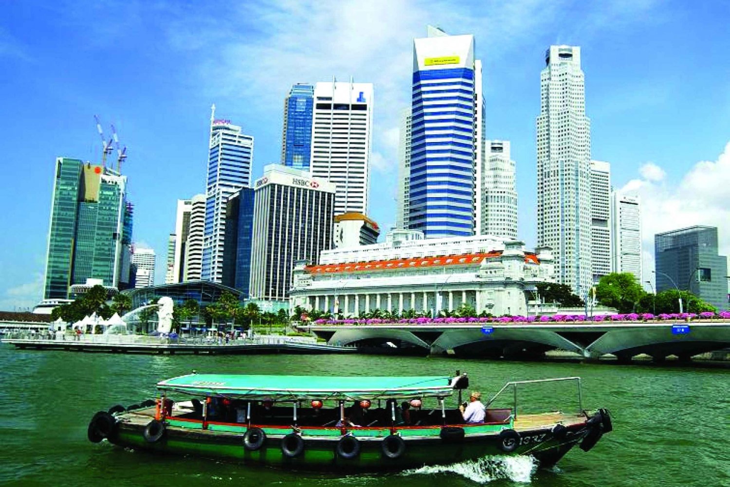 Singapore Chinatown Night Tour: Dinner, Trishaw & Boat Ride