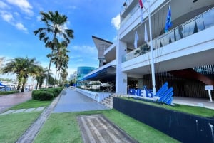 Singapore Speedboat Cruise & Dining Experience