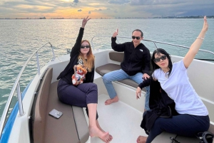 Singapore Speedboat Cruise & Dining Experience