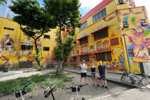 Singapore: Food and Bike Tour - Downtown